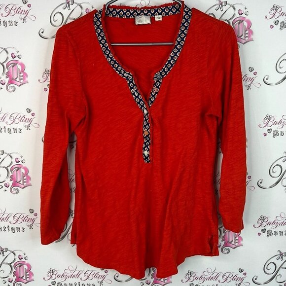 Long sleeve top boho floral Elegant Red Long Sleeve Top with Patterned Neckline - Picture 1 of 10